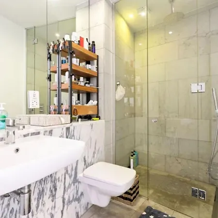Lejlighed Charming Apartment Near Grand Canal Dock, Dublin 2 *